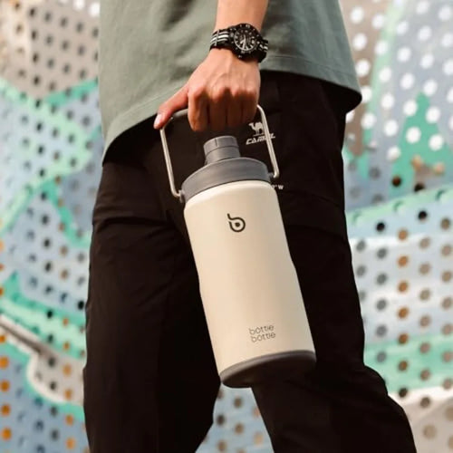 Insulated Water Bottle 64 oz with Straw and Dual-use Lid Half Gallon Water Jug Vacuum Stainless Steel for Workout Sports Insula
